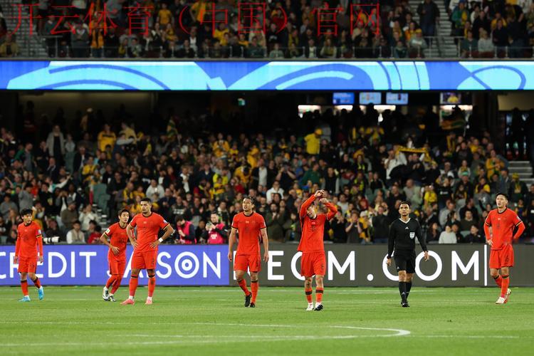 开云足球官网，观看球队豪强对阵经典赛事回顾